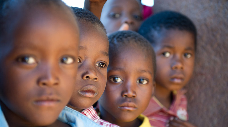 Crianças moçambicanas
