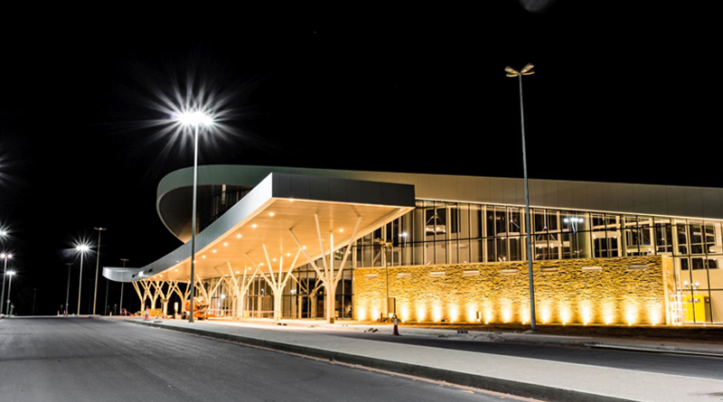 Vista frontal do Aeroporto Internacional de Nacala