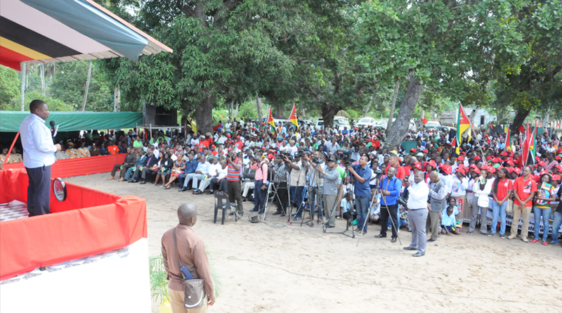 Comício popular orientado pelo Presidente Filipe Nyusi