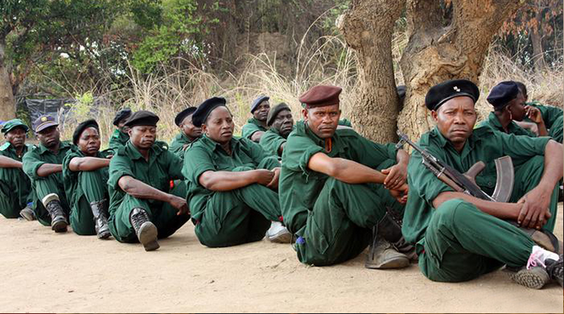 Soldados da Renamo algures em Moçambique