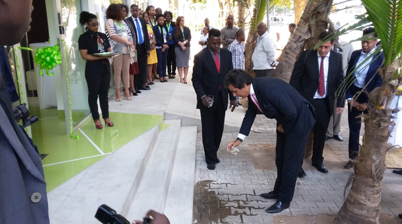 Cerimónia de inauguração de mais um balcão do Banco Único em Maputo