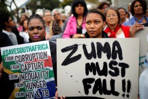 Jacob Zuma vaiado em Bloomfontein com gritos de not! not!