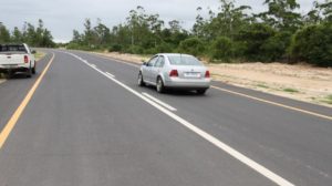 Estrada KaTembe ou Boane-Ponta do Ouro praticamente já em uso