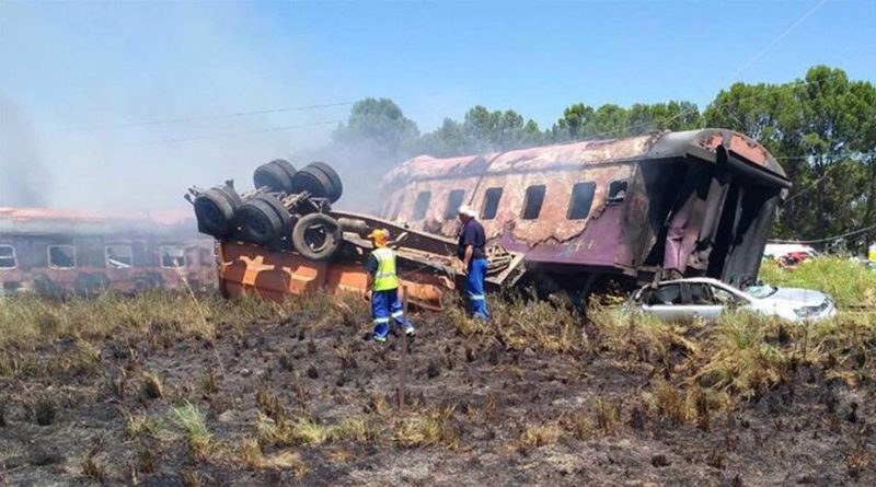 Acidente causa 12 mortos