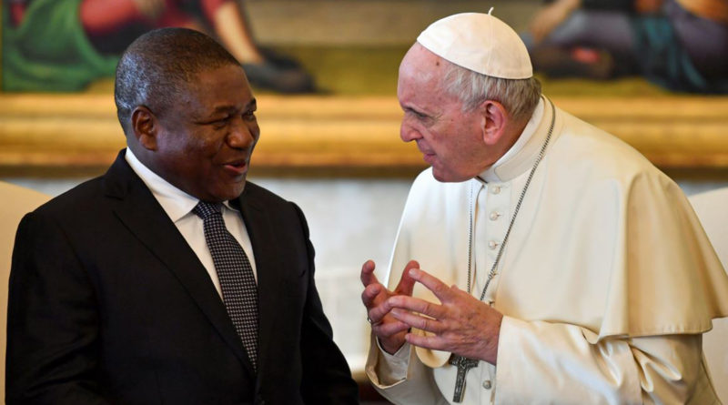 Papa visita Moçambique