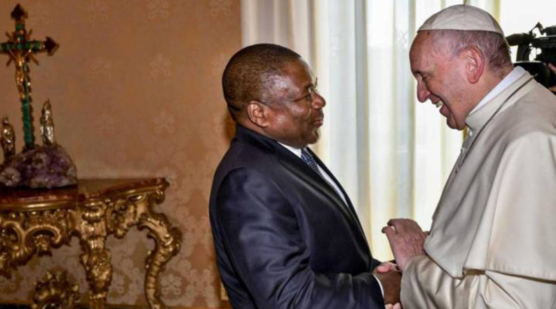 Papa visita Moçambique