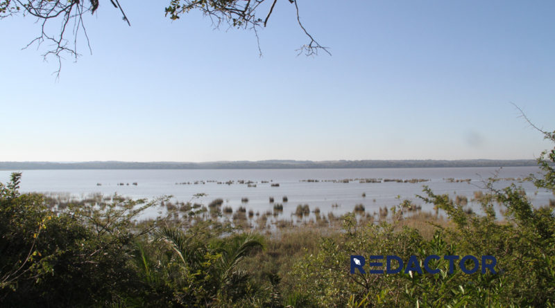 Três mil pessoas estão cercadas de água no distrito de Matutuíne, província de Maputo, Sul de Moçambique, na sequência do transbordo de um rio da região