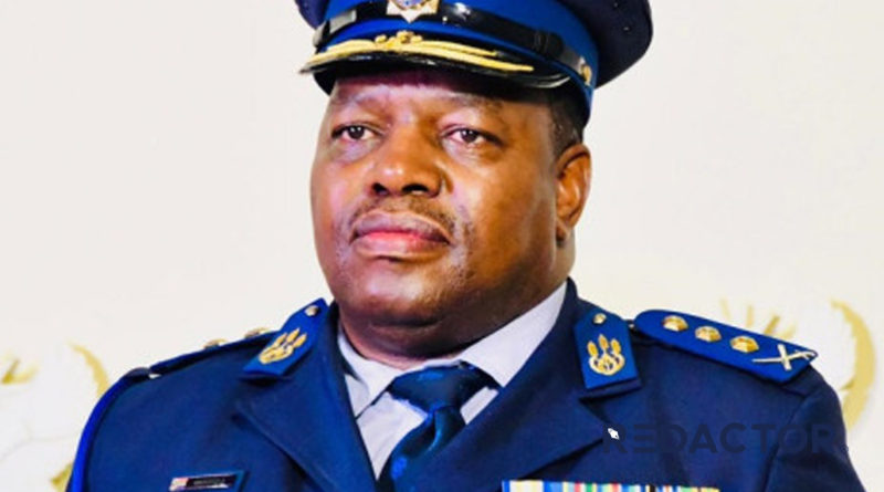 Sehlahle Fannie Masemola é o homem que se segue no cargo de Comandante-Geral da Polícia Sul-Africana (National Comissioner of Police, em inglês)