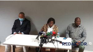 Comissários nacionais da Comissão Nacional Eleitoral (CNE) de Angola queixam-se de “aproveitamento político” da acta com os resultados provisórios