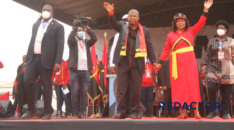 Tolerância de ponto decretada para quinta-feira em toda a Angola para permitir aos angolanos “comemorar condignamente” a tomada de posse do presidente, João Lourenço