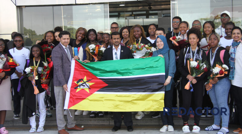 Estudantes moçambicanos regressam 16 medalhas