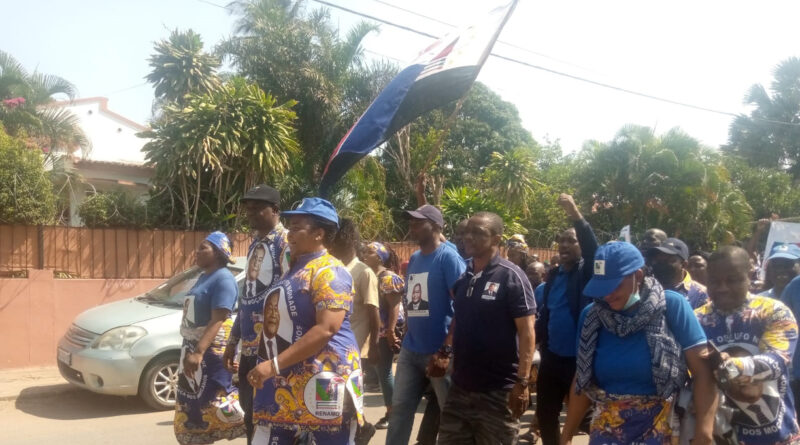 PRM bloqueia desfile da RENAMO em Vilankulo (ver vídeo)