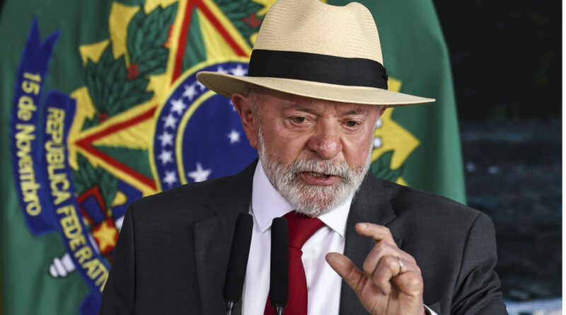 Sábia decisão de Lula da Silva sobre telemóveis nas escolas públicas