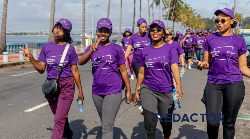 Primeira caminhada no âmbito do Be Like a Woman