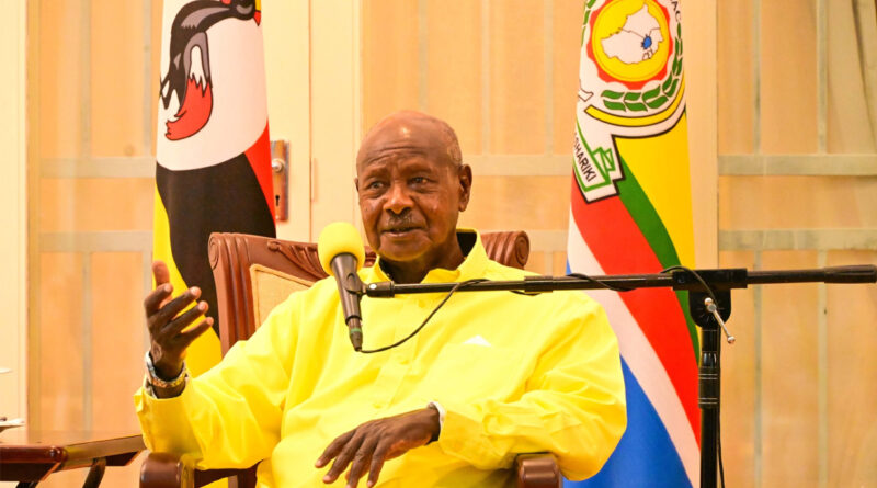 Daniel Chapo felicita Yoweri Museveni