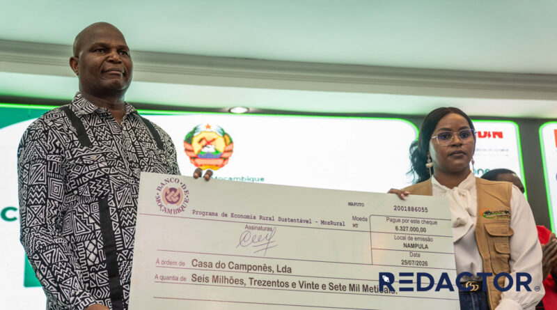 93 empresas recebem injecção financeira de quatro milhões de USD 93 empresas recebem injecção financeira de quatro milhões de USD