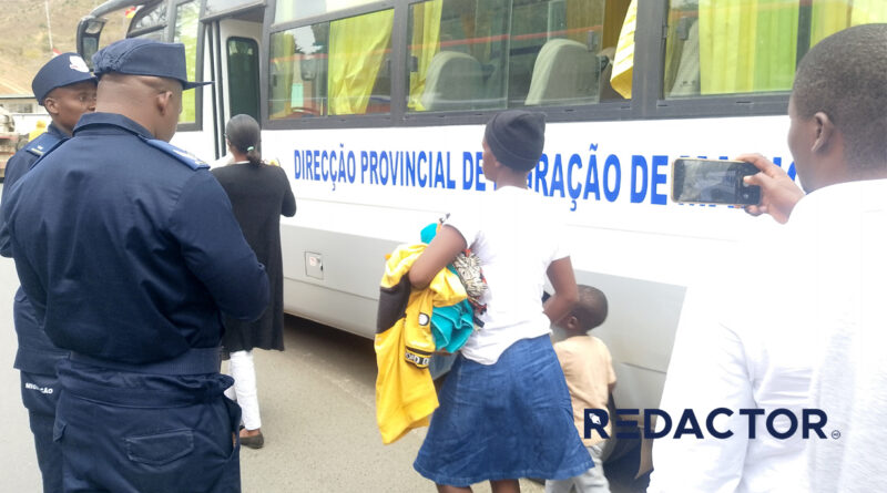 Bebé de 10 dias deportado do Zimbábue
