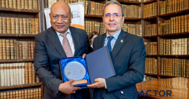 Lourenço do Rosário homenageado pela Universidade de Coimbra